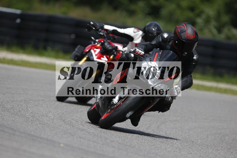 /Archiv-2024/29 12.06.2024 MOTO.CH Track Day ADR/Gruppe blau/58